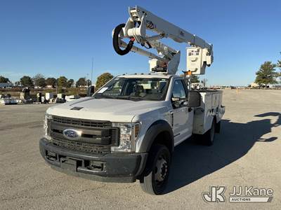 Altec AT40G, 45 ft, Articulating & Telescopic Bucket Truck