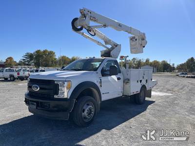 Altec AT40G, 45 ft, Articulating & Telescopic Bucket Truck