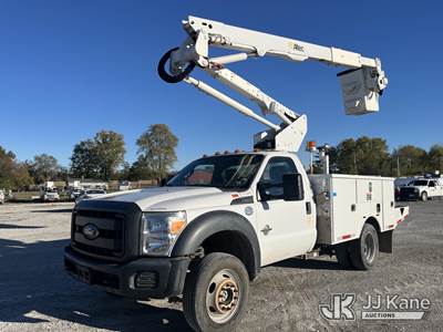 Altec AT40G, 45 ft, Articulating & Telescopic Bucket Truck