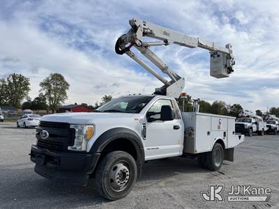 Altec AT37G, 42 ft, Articulating & Telescopic Bucket Truck