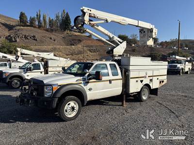 Altec AT40G, 45 ft, Articulating & Telescopic Bucket Truck