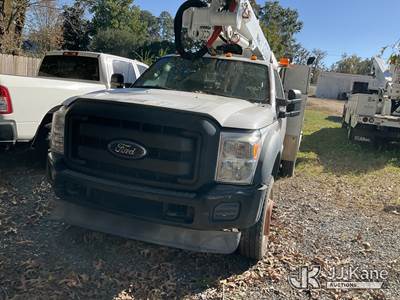 Altec AT37G, 42 ft, Articulating & Telescopic Material Handling Bucket Truck