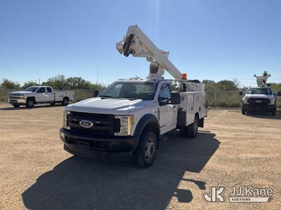 ETI ETC40IH, 45 ft, Articulating & Telescopic Bucket