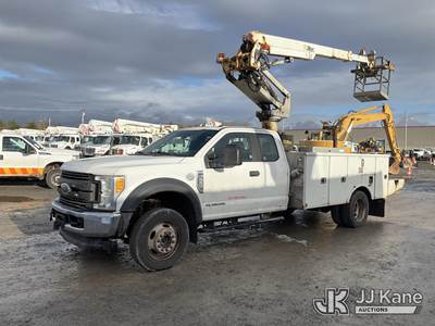 Altec AT235-P, 40 ft, Articulating & Telescopic Non-Insulated Bucket Truck