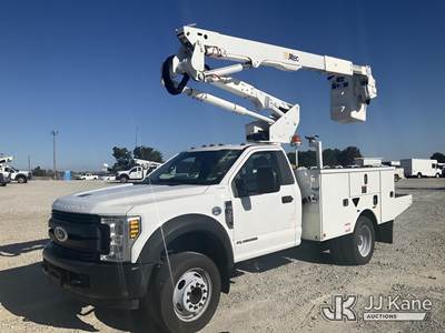 Altec AT40G, 45 ft, Articulating & Telescopic Bucket