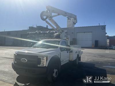 Altec AT40G, 45 ft, Articulating & Telescopic Bucket Truck