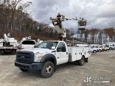 Altec AT235P, 40 ft, Articulating & Telescopic Non-Insulated Bucket Truck