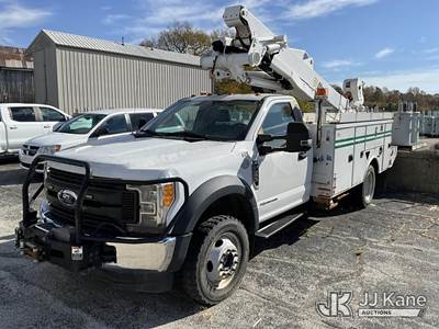 Altec AT41M, 46 ft, Articulating & Telescopic Material Handling Bucket Truck