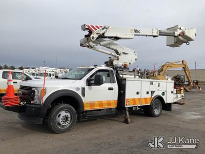 Altec TA41M, 45 ft, Articulating & Telescopic Material Handling Bucket Truck