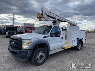 Versalift SST37EIH, 42 ft, Telescopic Non-Insulated Bucket Truck
