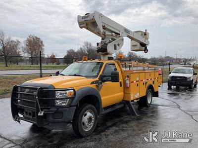 Versalift VST-40I, 45 ft, Articulating & Telescopic Material Handling Bucket Truck