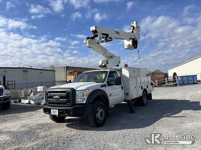 Altec AT40-MH, 45 ft, Articulating & Telescopic Material Handling Bucket Truck