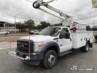 Altec AT40G, 45 ft, Articulating & Telescopic Bucket Truck