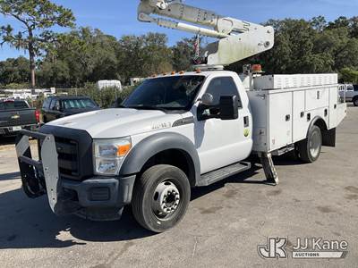 Altec AT40M, 45 ft, Articulating & Telescopic Material Handling Bucket Truck