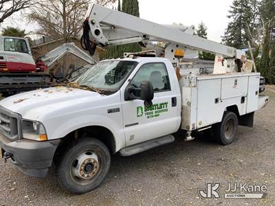 ETI ETC37-IH, 42 ft, Articulating & Telescopic Bucket Truck