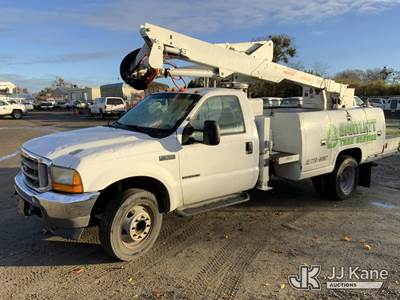 Altec AT37G, 42 ft, Articulating & Telescopic Bucket Truck