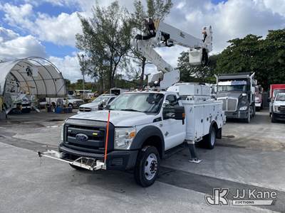 Altec AT40M, 45 ft, Articulating & Telescopic Material Handling Bucket Truck