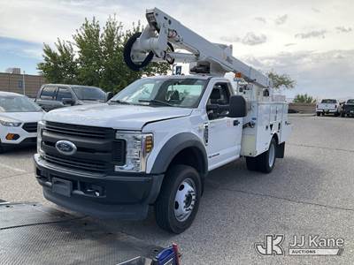 Altec AT40G, 45 ft, Articulating & Telescopic Bucket Truck