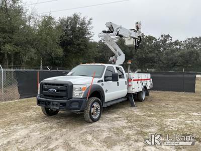 Altec AT41-MH, 45 ft, Articulating & Telescopic Material Handling Bucket Truck