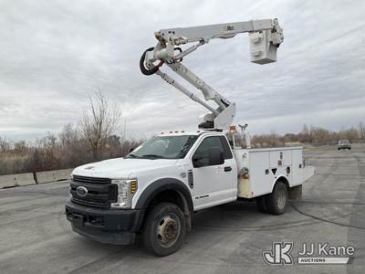 Altec AT40G, 45 ft, Articulating & Telescopic Bucket