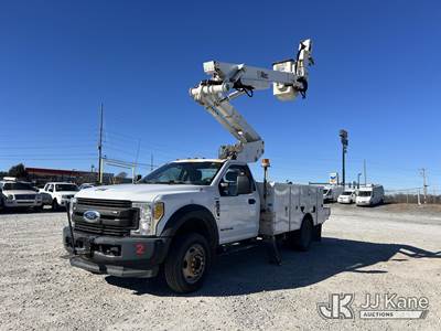 Altec AT41M, 46 ft, Articulating & Telescopic Material Handling Bucket Truck