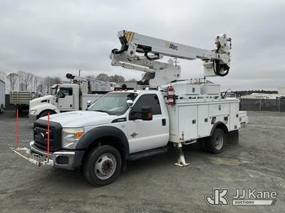 Altec AT40-MH, 45 ft, Articulating & Telescopic Material Handling Bucket Truck
