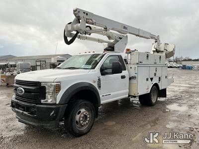 Altec AT40G, 45 ft, Articulating & Telescopic Bucket