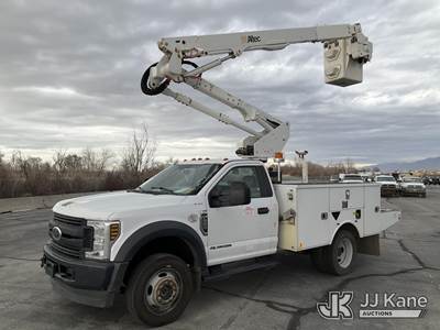 Altec AT40G, 45 ft, Articulating & Telescopic Bucket