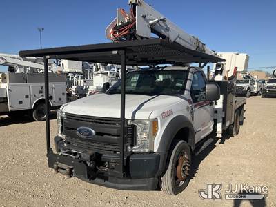Terex LT40, 45 ft, Articulating & Telescopic Bucket Truck