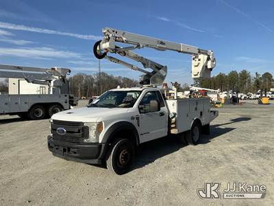 Altec AT40G, 45 ft, Articulating & Telescopic Bucket Truck