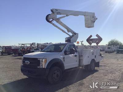 Altec AT40G, 45 ft, Articulating & Telescopic Bucket Truck