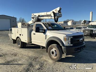 Altec AT40G, 45 ft, Articulating & Telescopic Bucket Truck