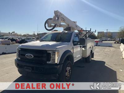 Altec AT40G, 45 ft, Articulating & Telescopic Bucket Truck