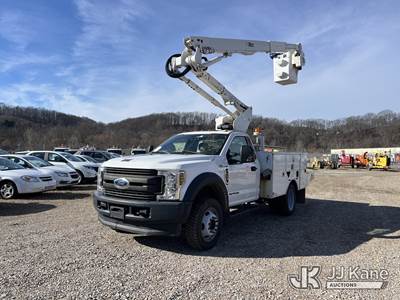 Altec AT40G, 45 ft, Articulating & Telescopic Bucket Truck