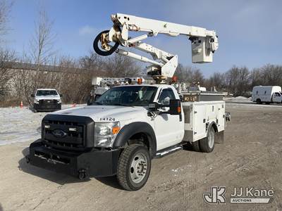 Altec AT40G, 45 ft, Articulating & Telescopic Bucket Truck
