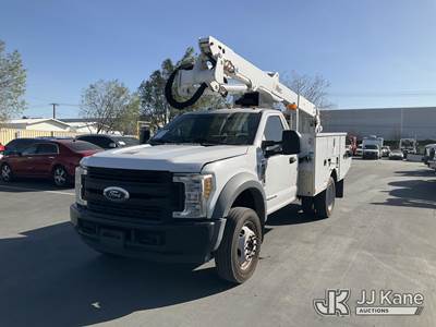 Altec AT40G, 45 ft, Articulating & Telescopic Bucket Truck