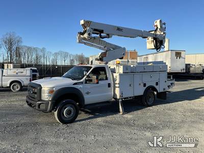 Altec AT40-MH, 45 ft, Articulating & Telescopic Material Handling Bucket Truck