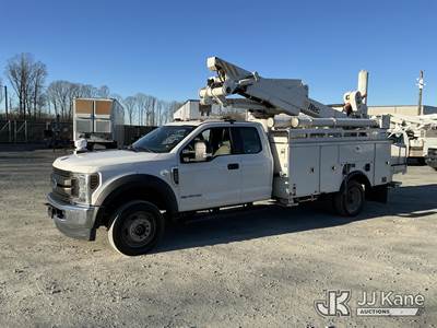 Altec AT41-MH, 46 ft, Articulating & Telescopic Material Handling Bucket Truck