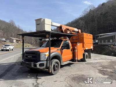 Versalift SST40EIH, 45 ft, Articulating & Telescopic Bucket