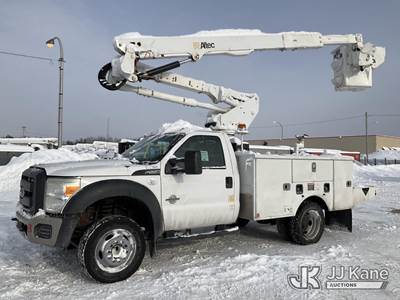 Altec AT40G, 45 ft, Articulating & Telescopic Bucket Truck