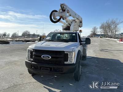 Altec AT40G, 45 ft, Articulating & Telescopic Bucket Truck
