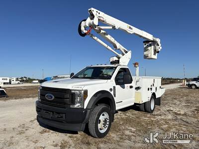 Altec AT40G, 45 ft, Articulating & Telescopic Bucket Truck