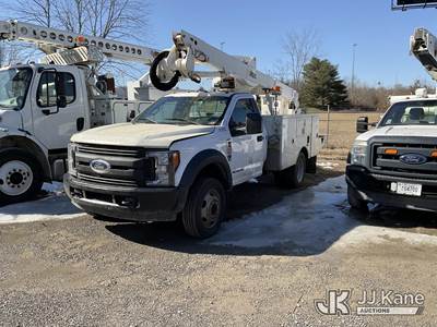 Altec AT40G, 45 ft, Articulating & Telescopic Bucket Truck