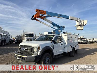 Altec AT40G, 45 ft, Articulating & Telescopic Bucket