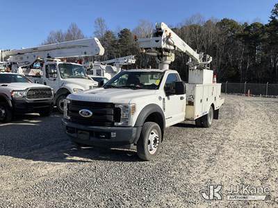 Altec AT235P, 40 ft, Articulating & Telescopic Non-Insulated Cable Placing Bucket Truck