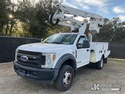 Altec AT40G, 45 ft, Articulating & Telescopic Bucket Truck