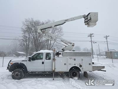Versalift SST40EIH-01, 45 ft, Articulating & Telescopic Bucket Truck