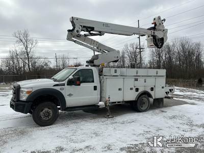 Altec AT40M, 45 ft, Articulating & Telescopic Material Handling Bucket Truck