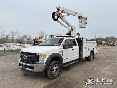 Altec AT40G, 45 ft, Articulating & Telescopic Bucket Truck