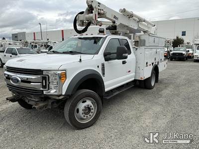 Altec AT37G, 42 ft, Articulating & Telescopic Bucket Truck